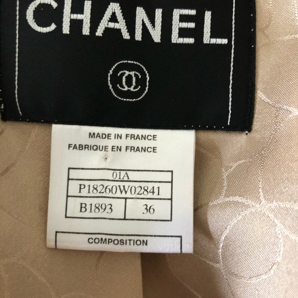 Chanel jacket - Picture 4 of 5